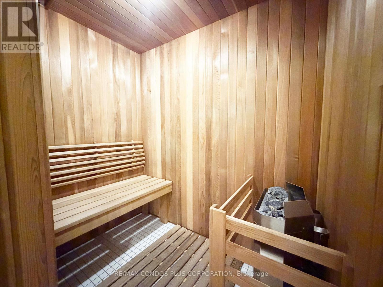 2410 - 210 Simcoe Street, Toronto, Ontario  M5T 0A9 - Photo 20 - C12873158