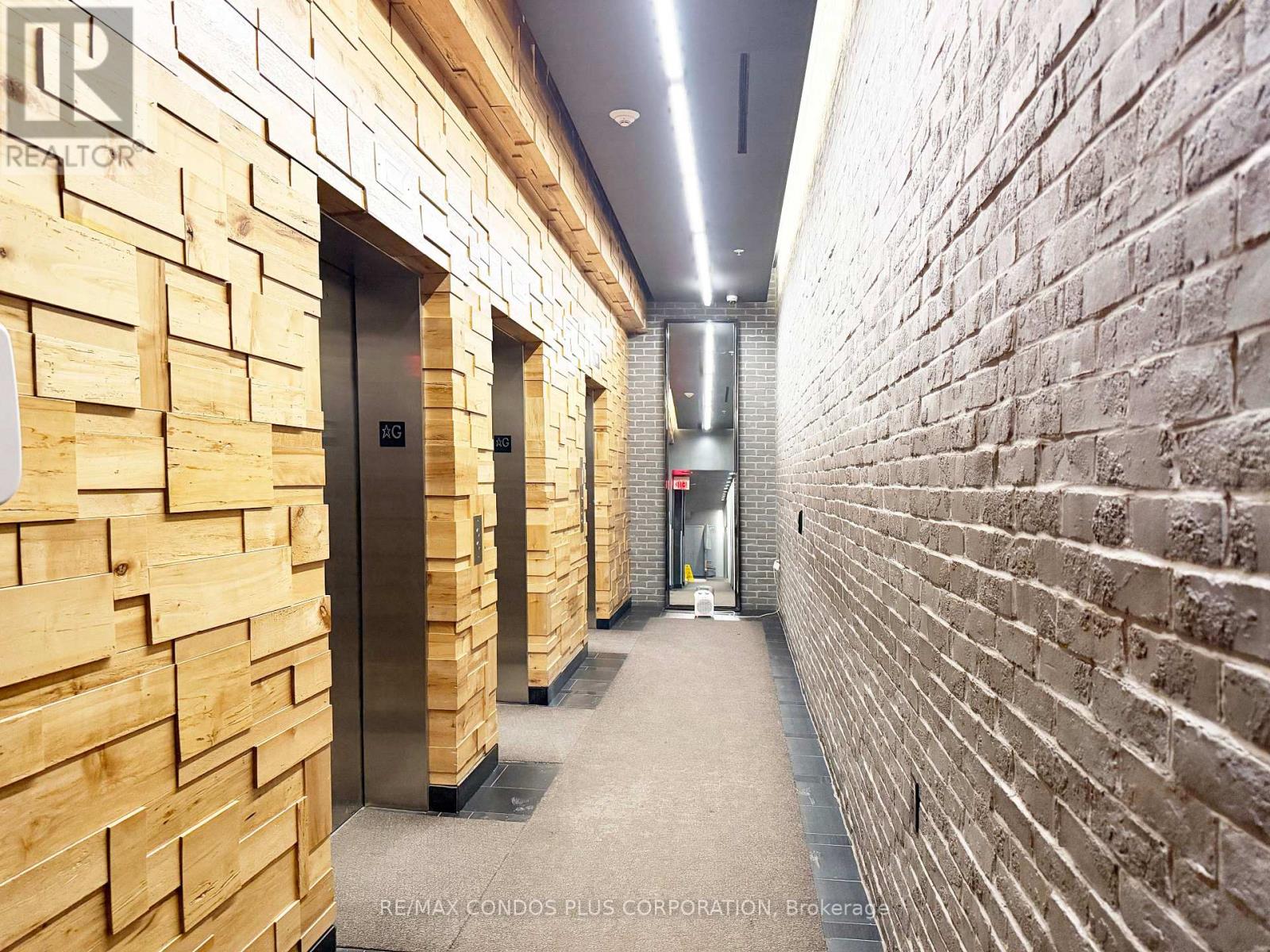 2410 - 210 Simcoe Street, Toronto, Ontario  M5T 0A9 - Photo 23 - C12873158