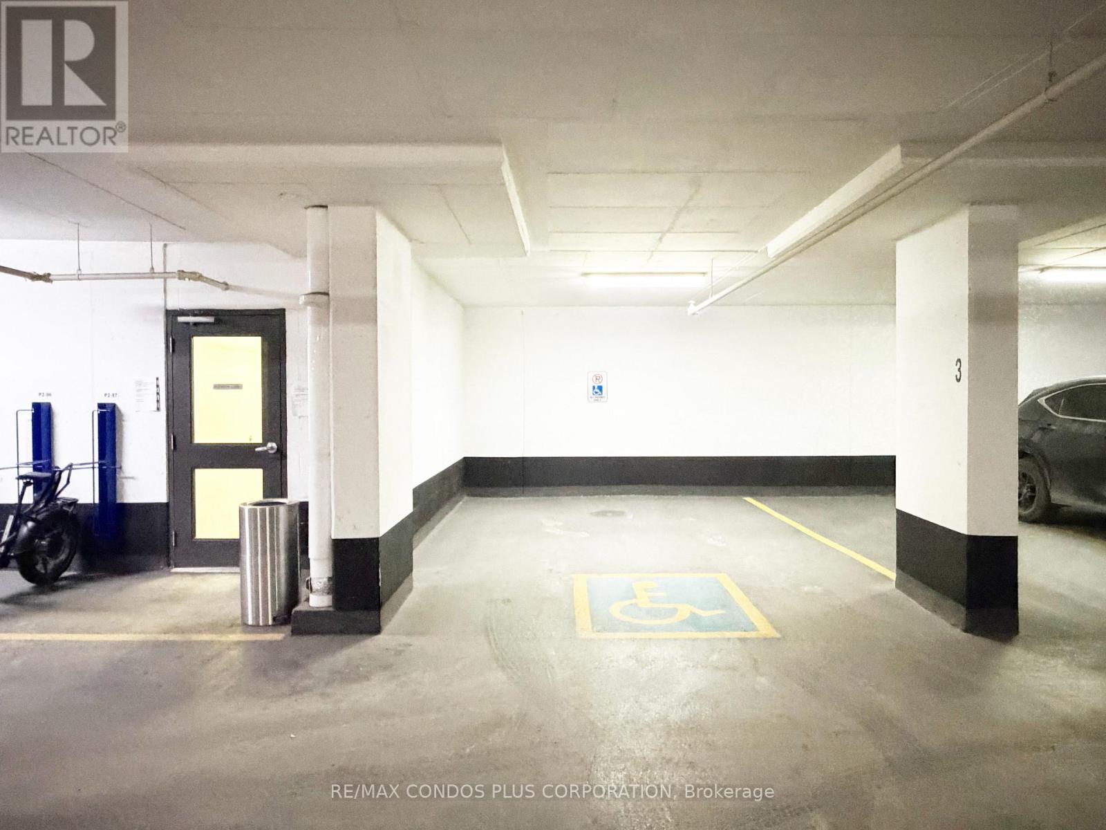 2410 - 210 Simcoe Street, Toronto, Ontario  M5T 0A9 - Photo 24 - C12873158