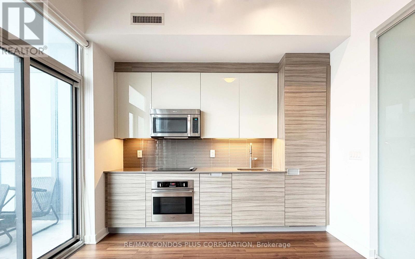 2410 - 210 Simcoe Street, Toronto, Ontario  M5T 0A9 - Photo 5 - C12873158