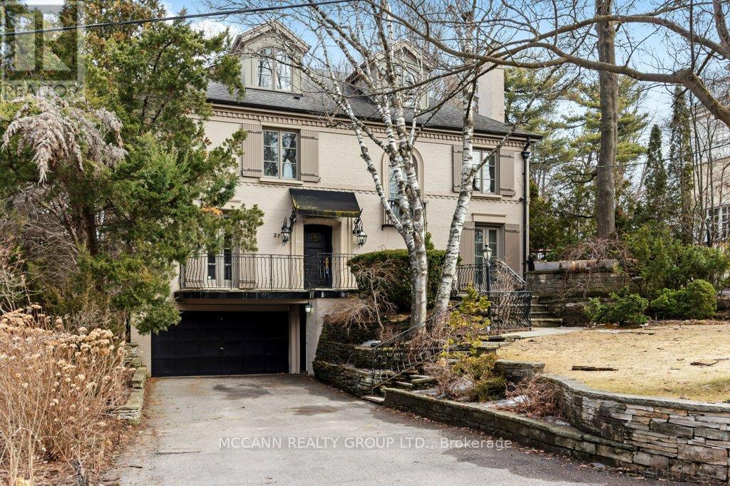 <div class="slider-price">$4,288,000</div><p>27 Strathgowan Crescent, Toronto, Ontario</p>