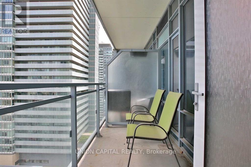 1807 - 21 Widmer Street, Toronto, Ontario  M5V 0B8 - Photo 12 - C12873236