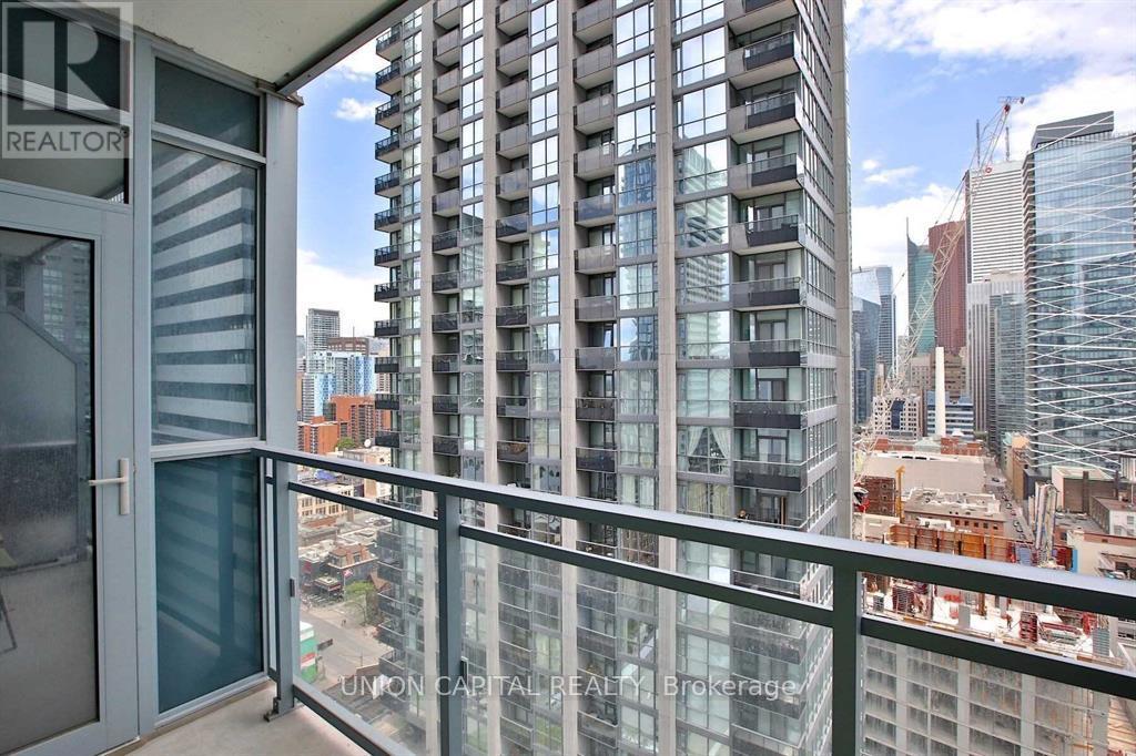 1807 - 21 Widmer Street, Toronto, Ontario  M5V 0B8 - Photo 13 - C12873236