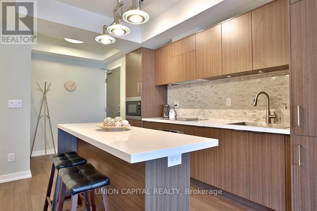 1807 - 21 Widmer Street, Toronto, Ontario  M5V 0B8 - Photo 6 - C12873236