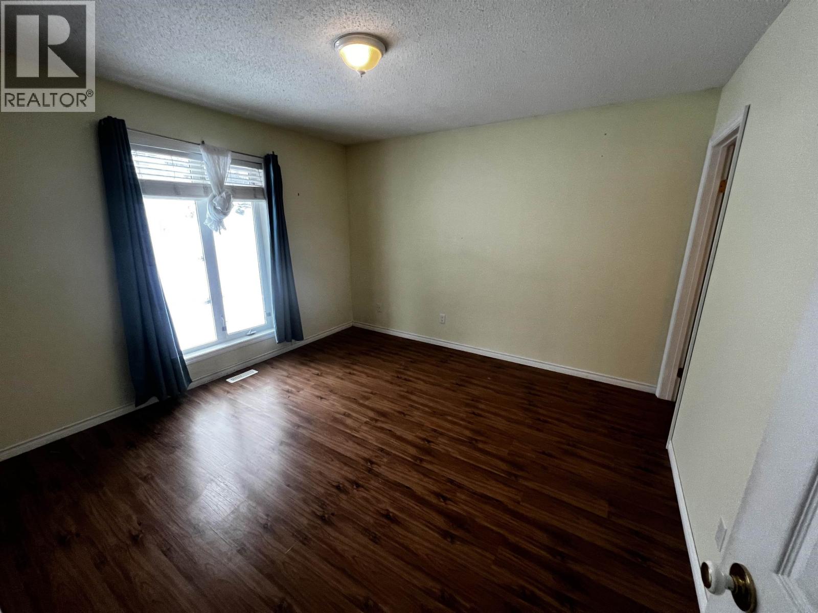 22 Regan Street, Granisle, British Columbia  V0J 1W0 - Photo 7 - R3098630