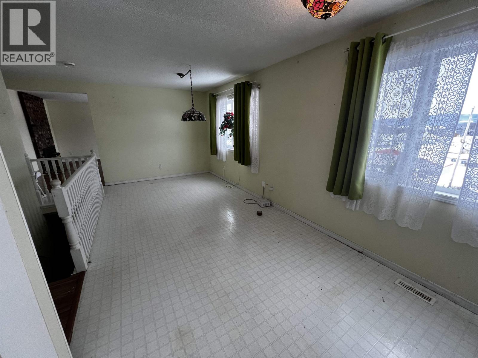 22 Regan Street, Granisle, British Columbia  V0J 1W0 - Photo 6 - R3098630