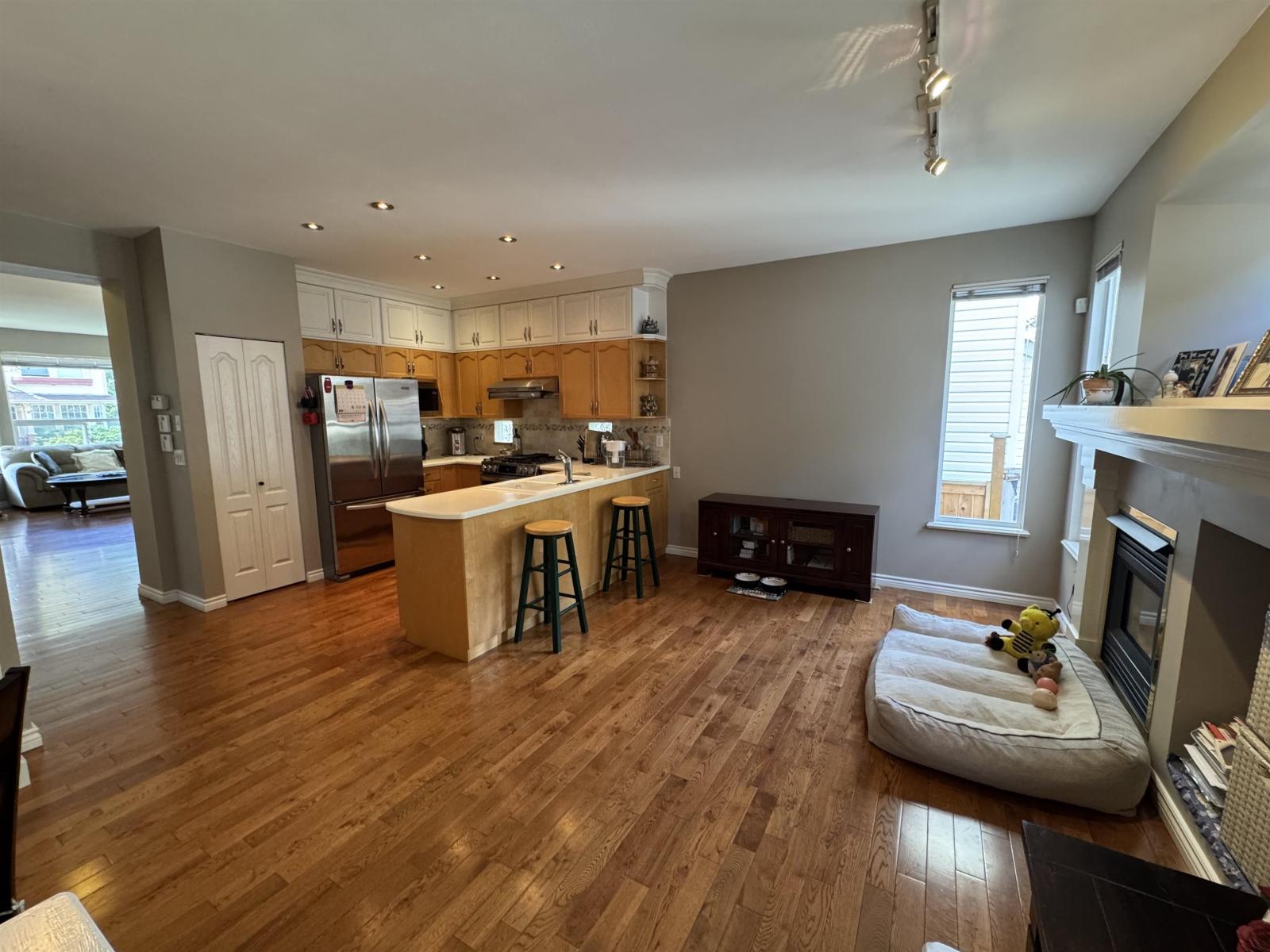 8780 206 Street, Langley, British Columbia  V1M 3X2 - Photo 13 - R3098880