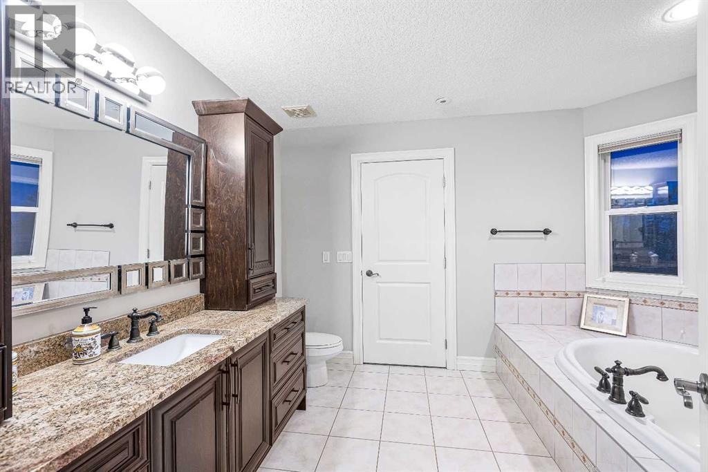 235200 Range Road 281, Rural Rocky View County, Alberta  T2P 2G7 - Photo 35 - A2292227