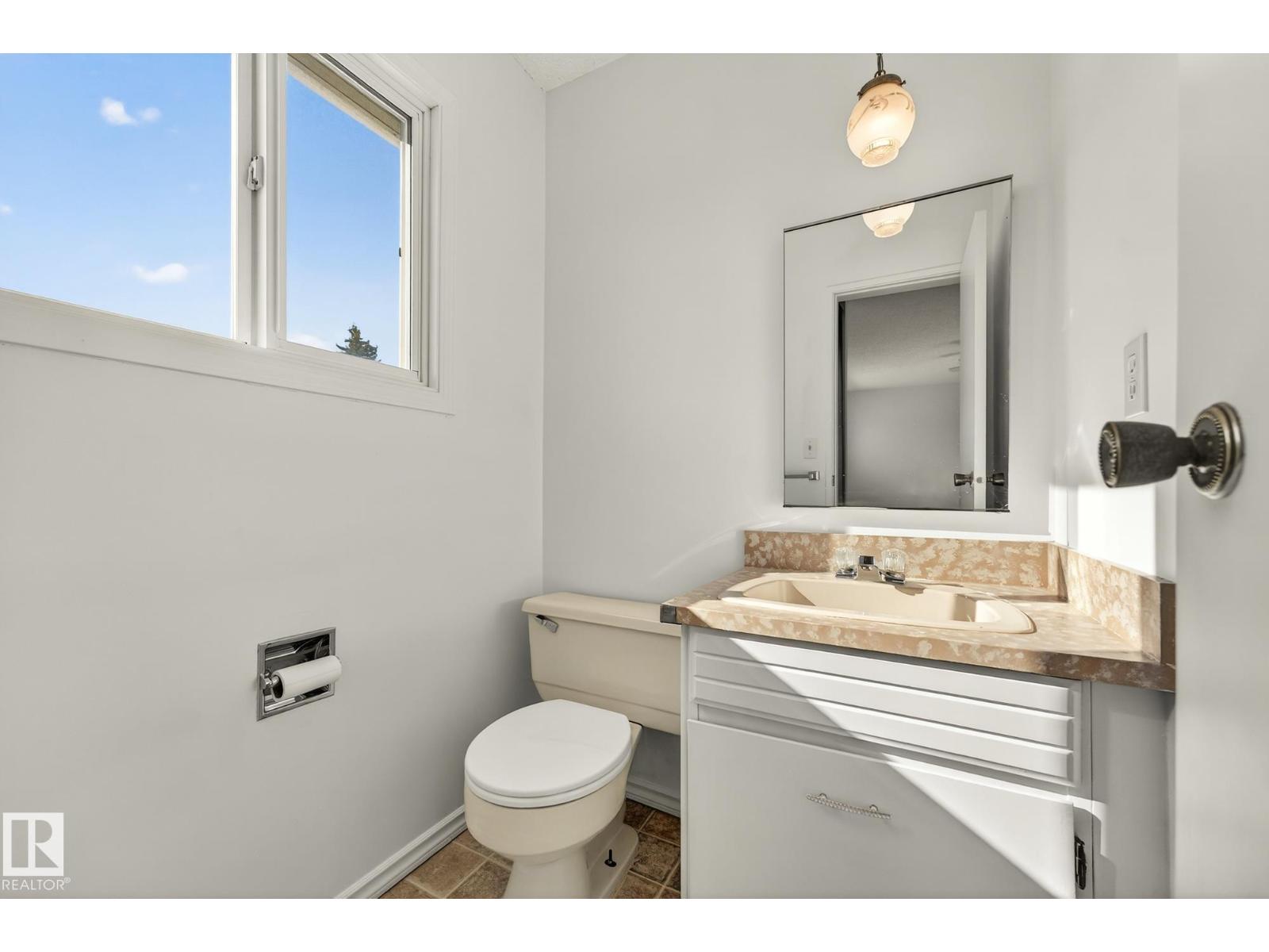 280 Grandin Vg, St. Albert, Alberta  T8N 2R6 - Photo 33 - E4476930