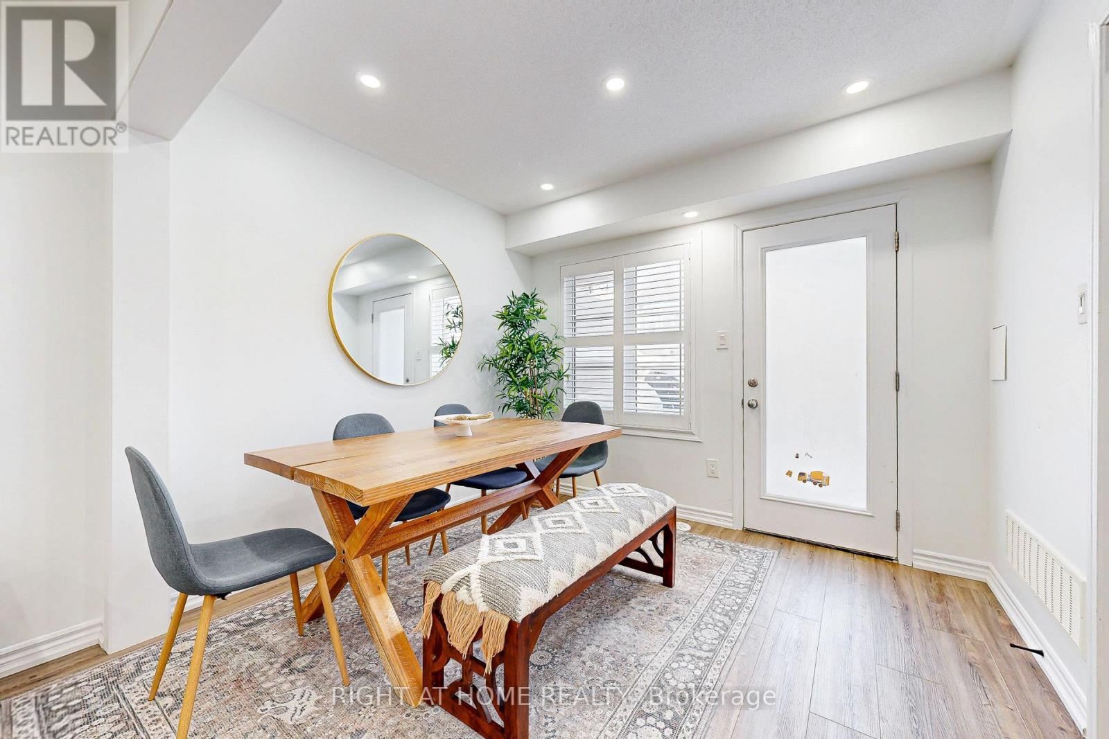 72 Ayers Crescent, Toronto, Ontario  M1L 0C4 - Photo 14 - E12873116