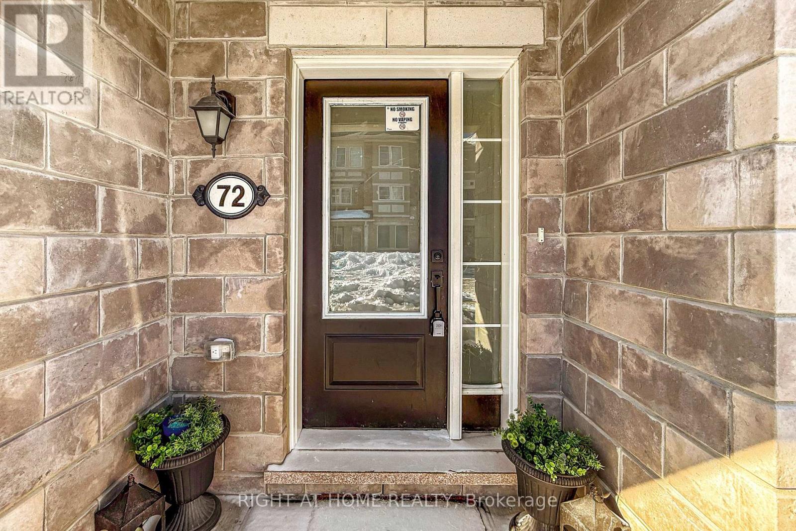 72 Ayers Crescent, Toronto, Ontario  M1L 0C4 - Photo 3 - E12873116