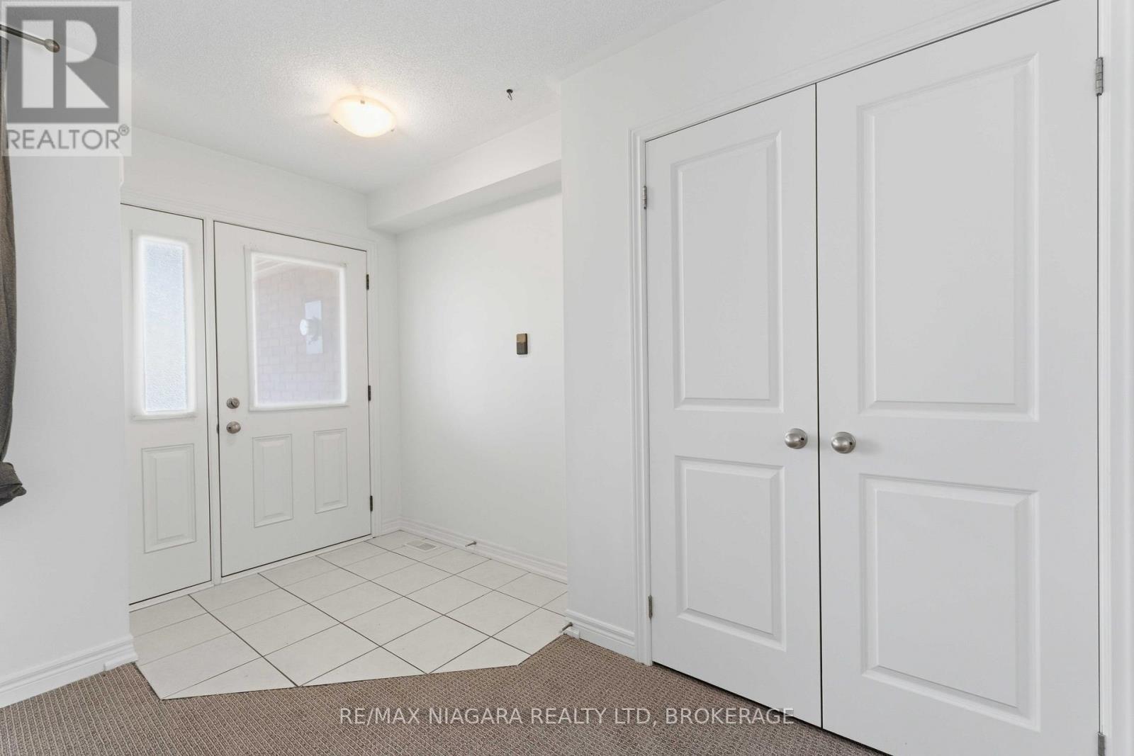 48 Juneberry Road, Thorold, Ontario  L2V 5G5 - Photo 3 - X12873150