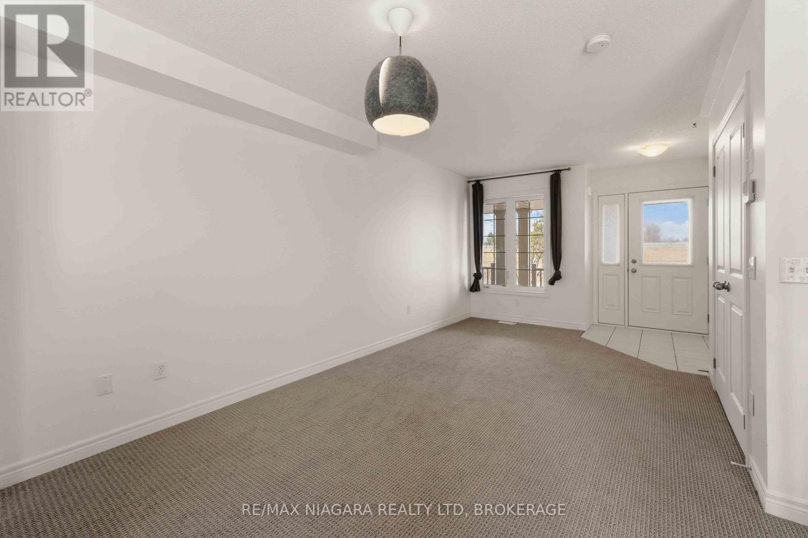 48 Juneberry Road, Thorold, Ontario  L2V 5G5 - Photo 5 - X12873150