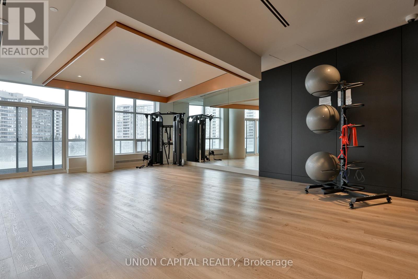 1002 - 30 Upper Mall Way, Vaughan, Ontario  L4J 0L7 - Photo 20 - N12873090