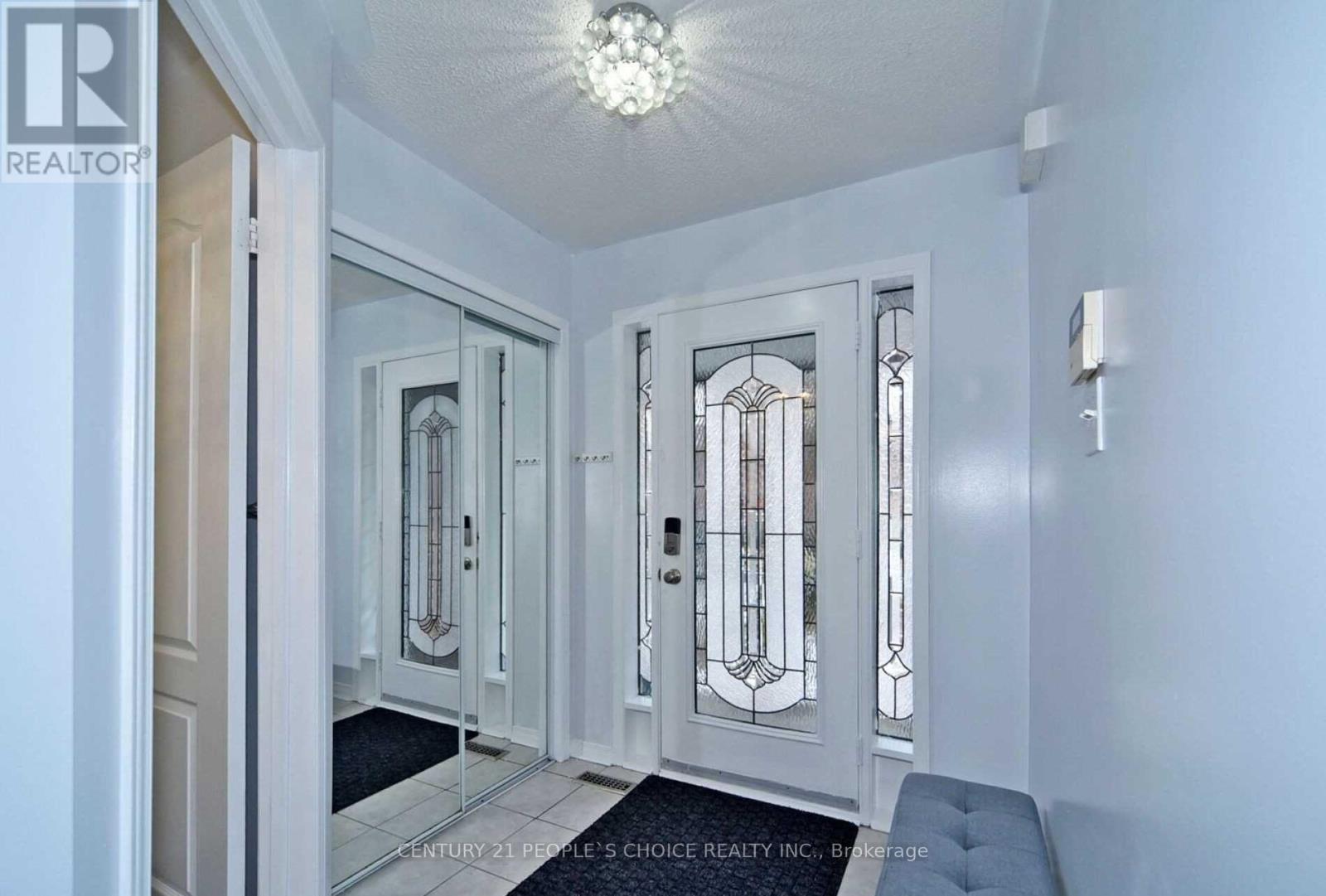 20 National Pine Drive, Vaughan, Ontario  L6A 3M1 - Photo 3 - N12873152