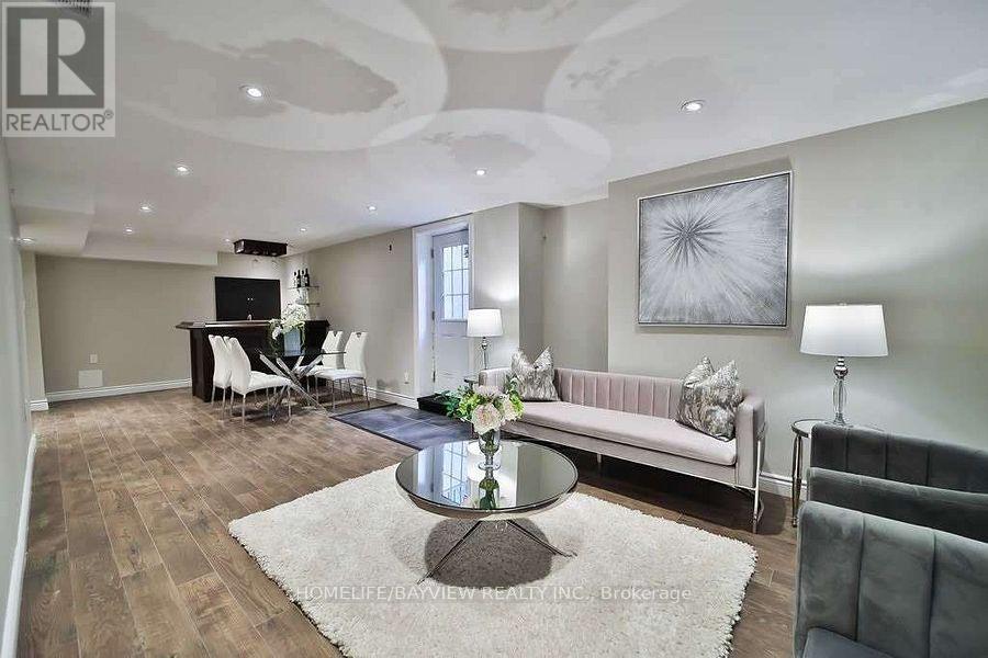 6 Mcclenny Drive, Aurora, Ontario  L4G 5P9 - Photo 11 - N12873166