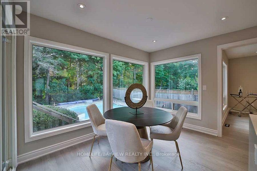 6 Mcclenny Drive, Aurora, Ontario  L4G 5P9 - Photo 14 - N12873166