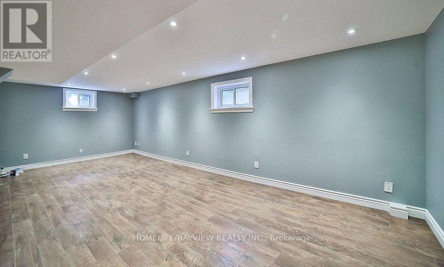 6 Mcclenny Drive, Aurora, Ontario  L4G 5P9 - Photo 29 - N12873166