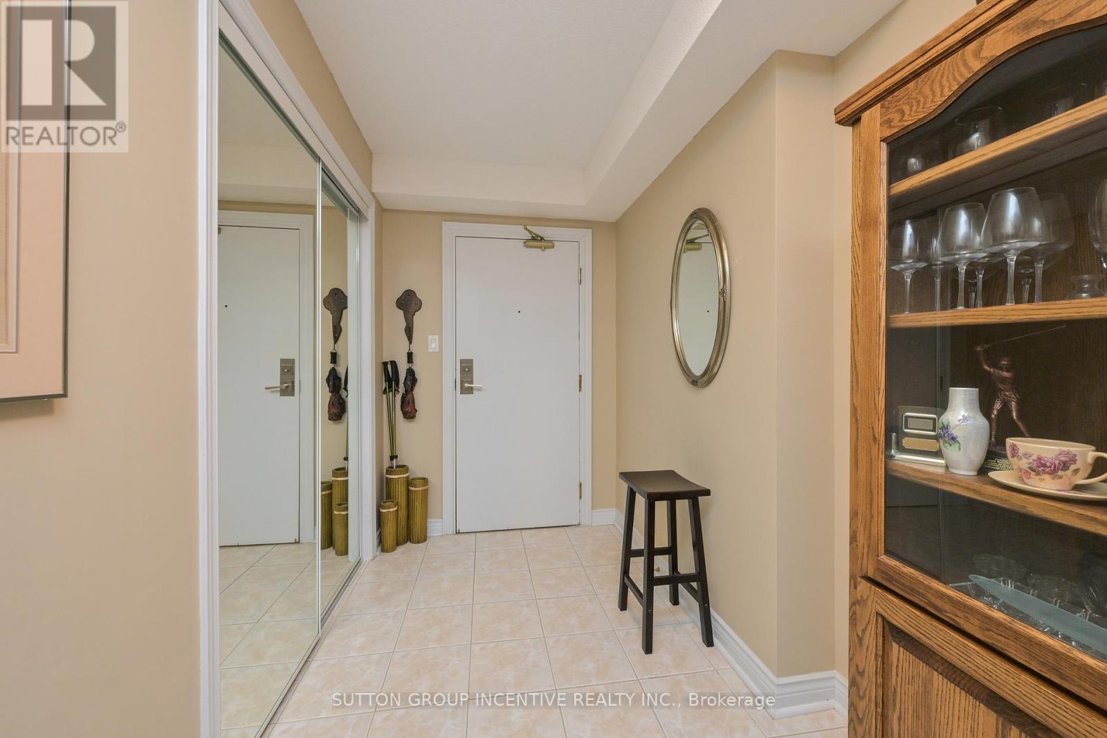 308 - 4 Briar Hill Heights W, New Tecumseth, Ontario  L9R 1Z7 - Photo 6 - N12873240