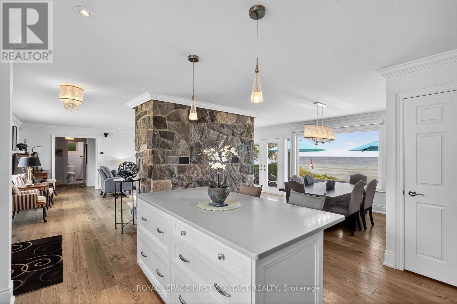 73 Parkside Drive, Oro-Medonte, Ontario  L0L 1T0 - Photo 7 - S12873050