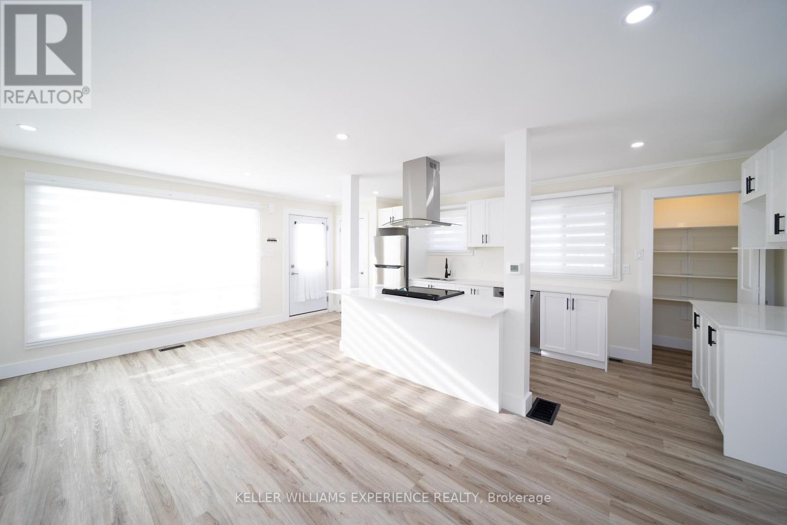 98 Cundles Road E, Barrie, Ontario  L4M 2Z9 - Photo 7 - S12873102