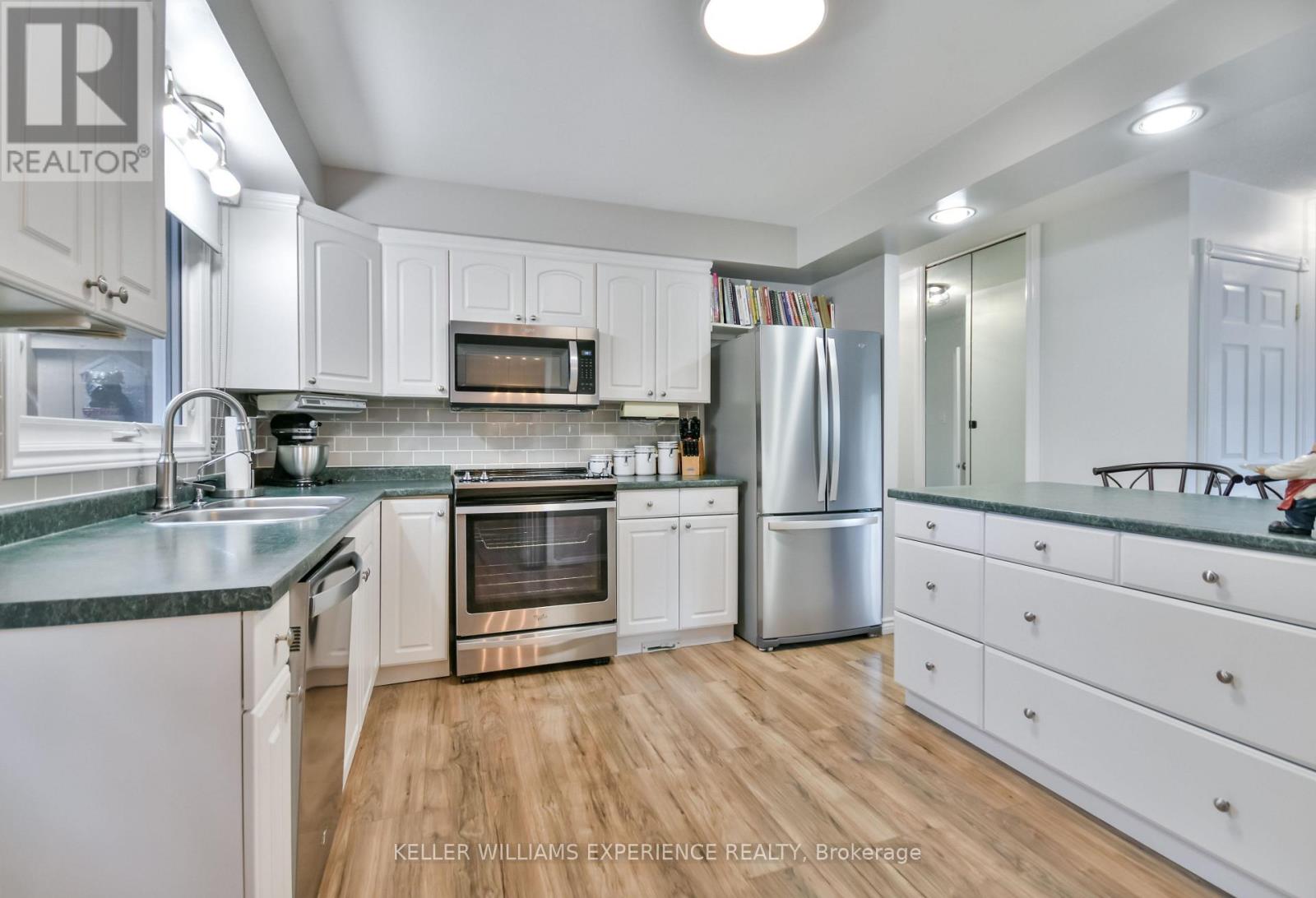 80 Cundles Road E, Barrie (Cundles East), Ontario  L4M 2Z7 - Photo 10 - S12873184