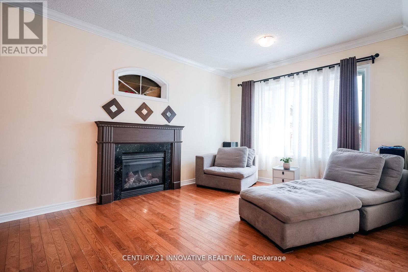 19 Nutmeg Street, Markham, Ontario  L6B 0B7 - Photo 7 - N12873124
