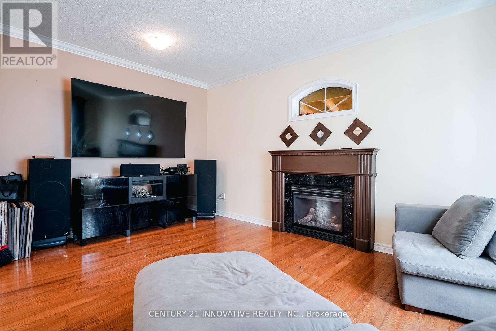 19 Nutmeg Street, Markham, Ontario  L6B 0B7 - Photo 9 - N12873124