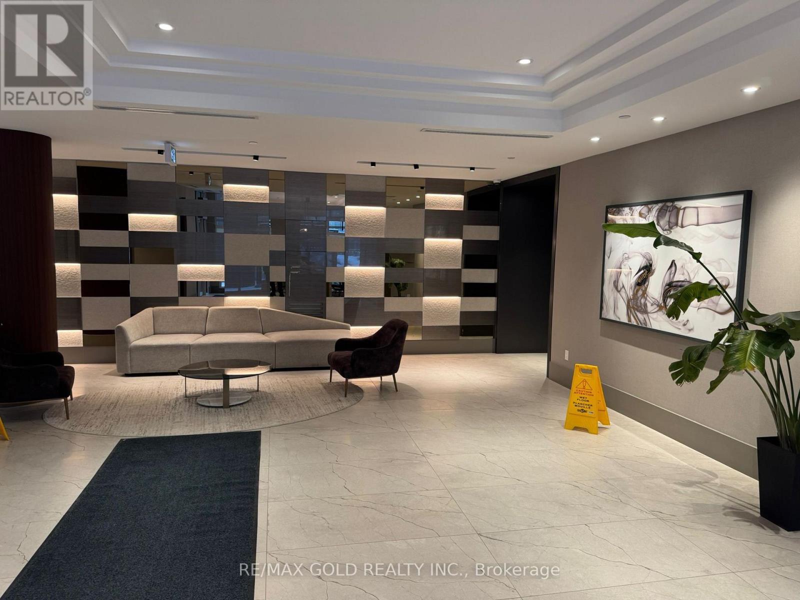 2301 - 55 Duke Street, Kitchener, Ontario  N2H 0C9 - Photo 2 - X12872048