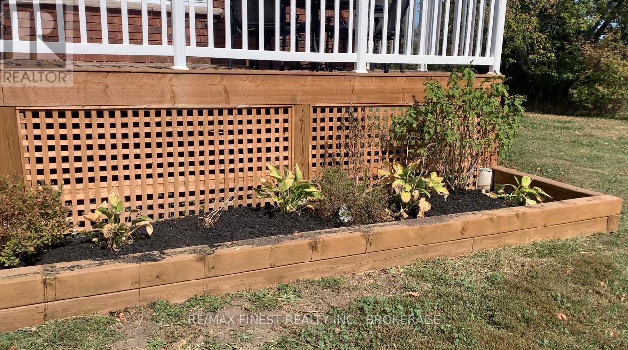 2055 Switzerville Road, Loyalist, Ontario  K7R 3K9 - Photo 32 - X12872584