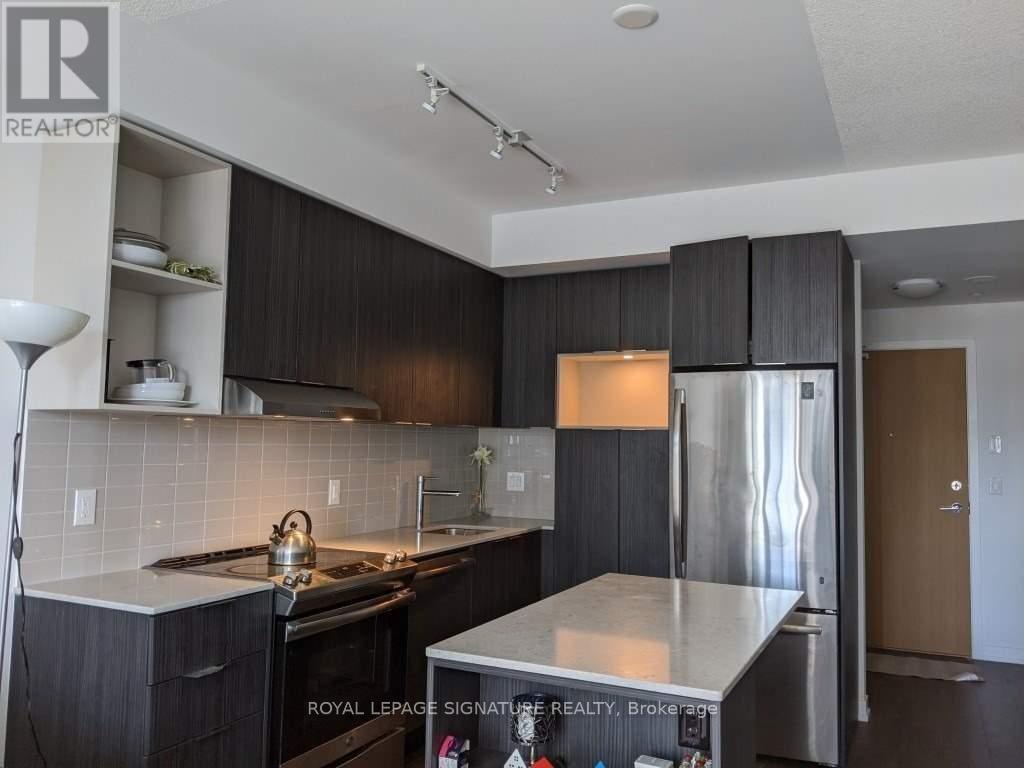 1002 - 2520 Eglinton Avenue W, Mississauga, Ontario  L5M 0Y4 - Photo 2 - W12873072