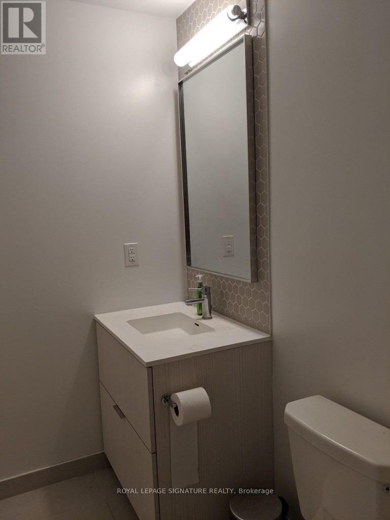 1002 - 2520 Eglinton Avenue W, Mississauga, Ontario  L5M 0Y4 - Photo 8 - W12873072