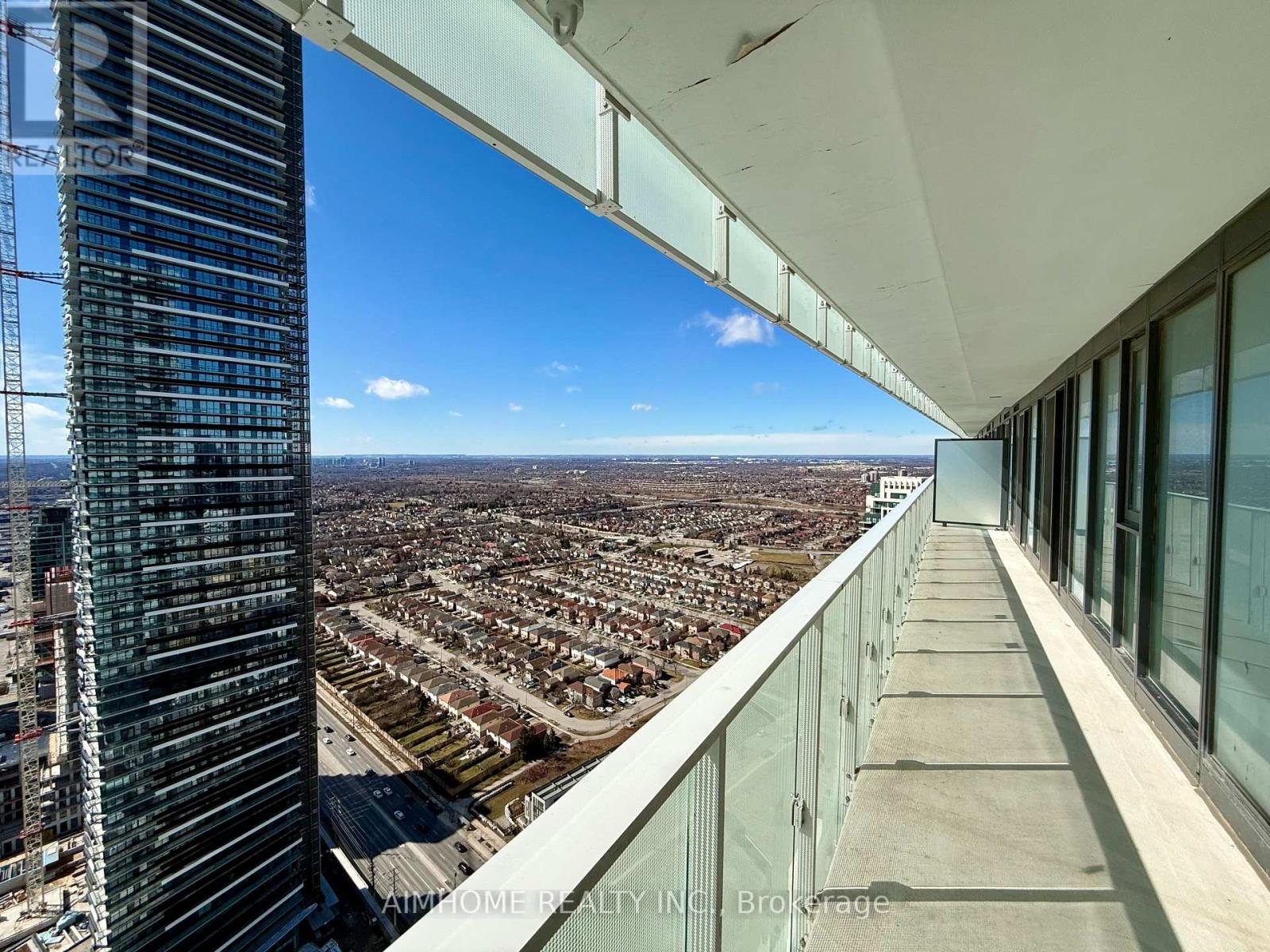 3905 - 3900 Confederation Parkway, Mississauga, Ontario  L5B 0M3 - Photo 2 - W12873080