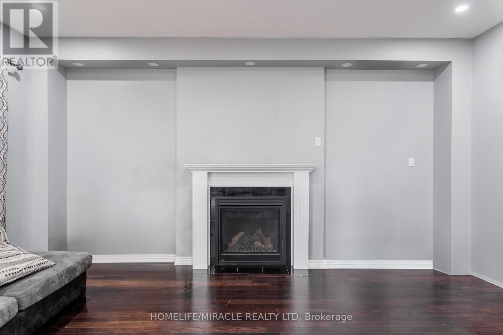 11 Magical Road, Brampton, Ontario  L7A 0G4 - Photo 12 - W12873114