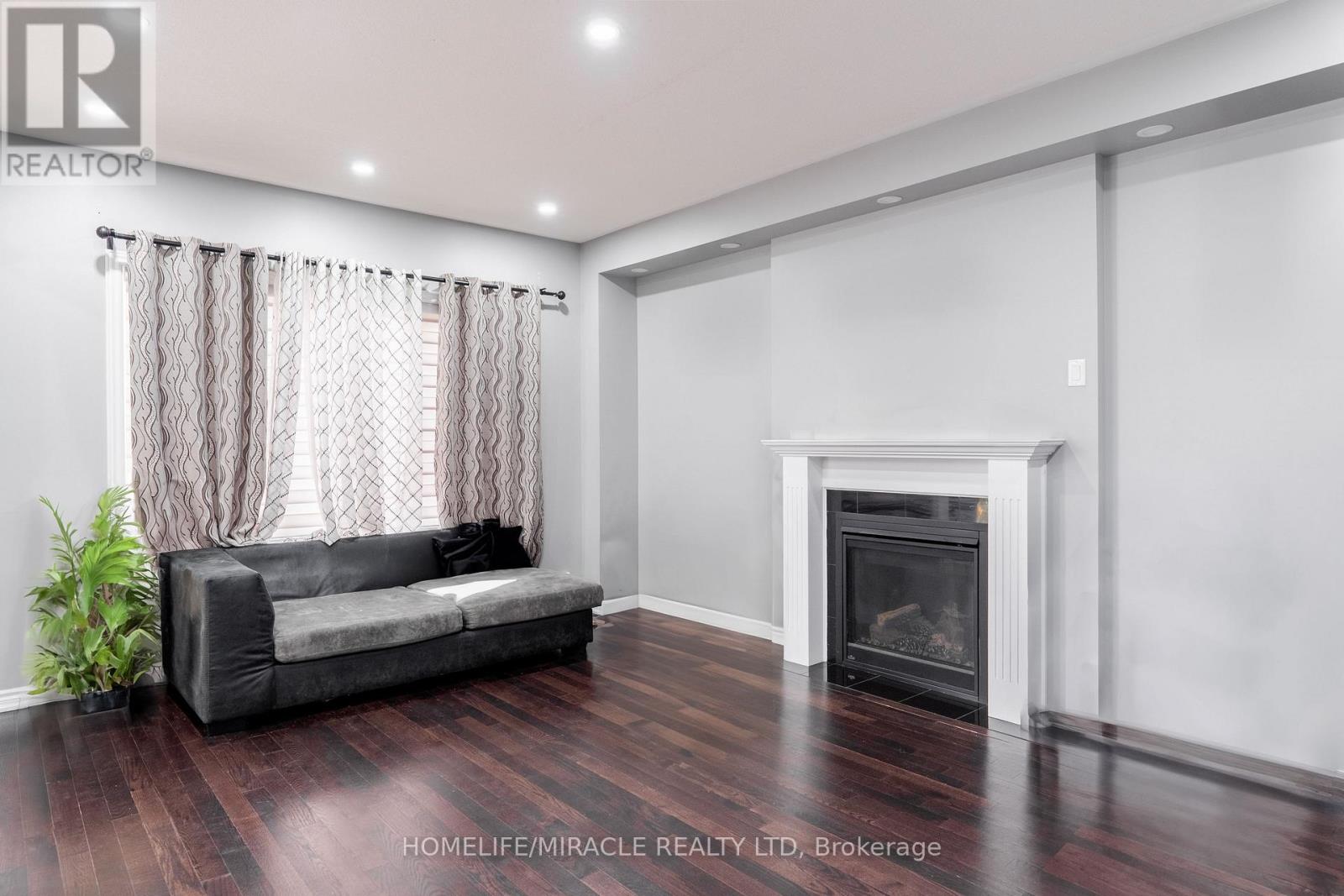 11 Magical Road, Brampton, Ontario  L7A 0G4 - Photo 13 - W12873114