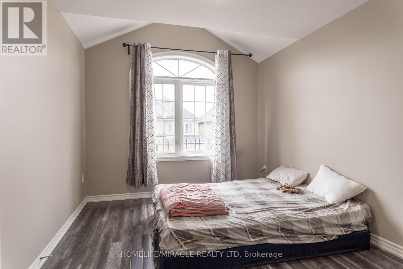 11 Magical Road, Brampton, Ontario  L7A 0G4 - Photo 26 - W12873114