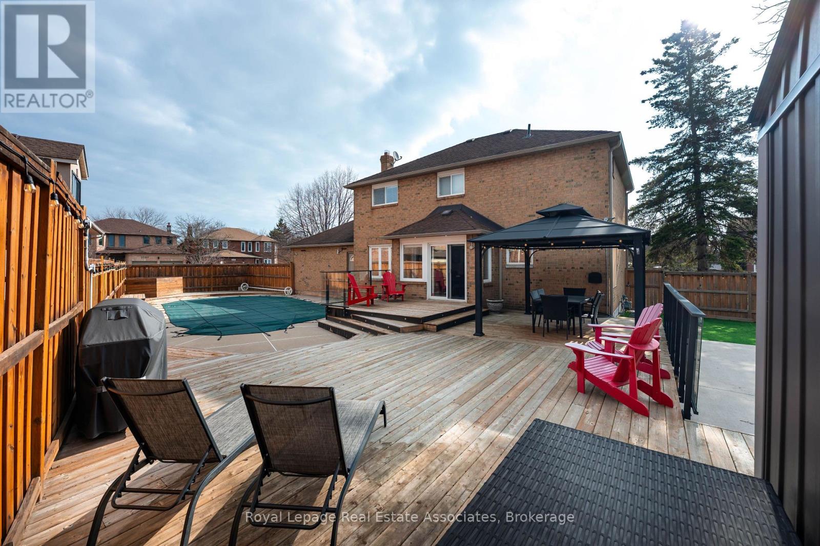 133 Mayla Drive, Oakville, Ontario  L6H 3S6 - Photo 13 - W12873202