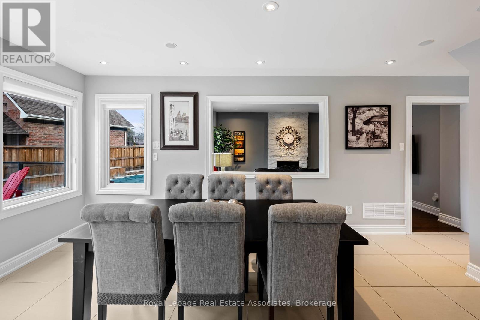 133 Mayla Drive, Oakville, Ontario  L6H 3S6 - Photo 27 - W12873202