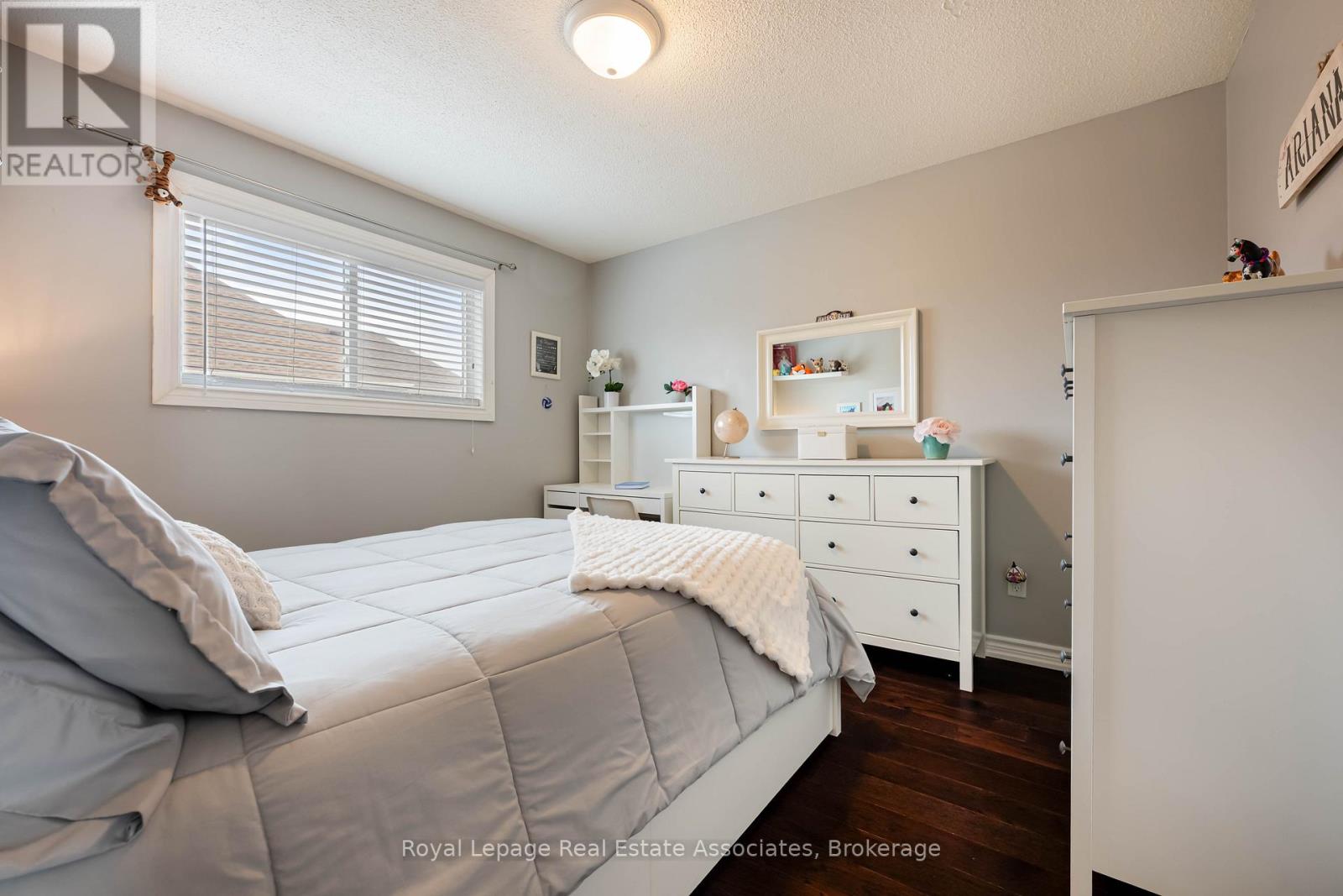 133 Mayla Drive, Oakville, Ontario  L6H 3S6 - Photo 35 - W12873202