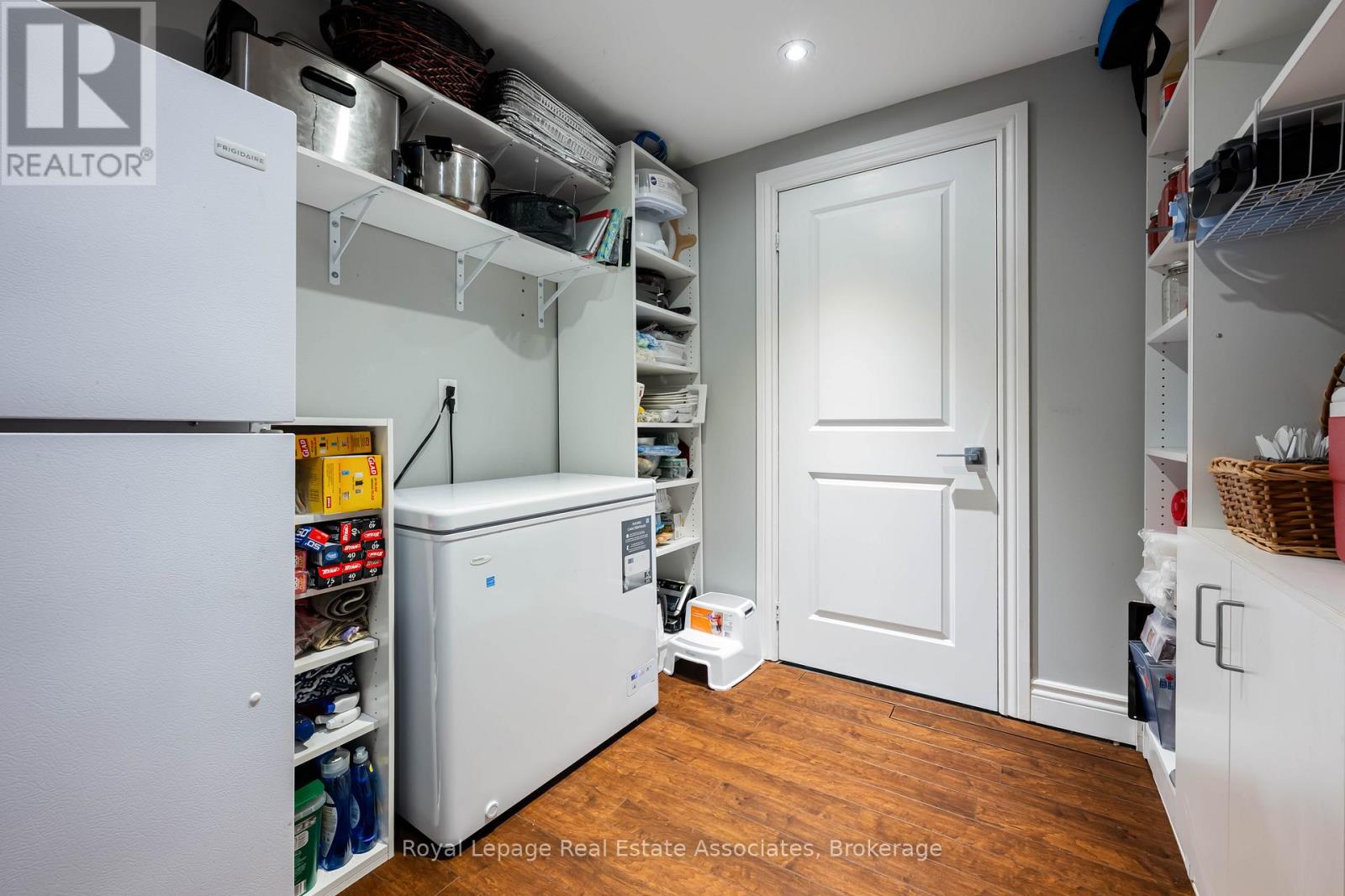 133 Mayla Drive, Oakville, Ontario  L6H 3S6 - Photo 43 - W12873202