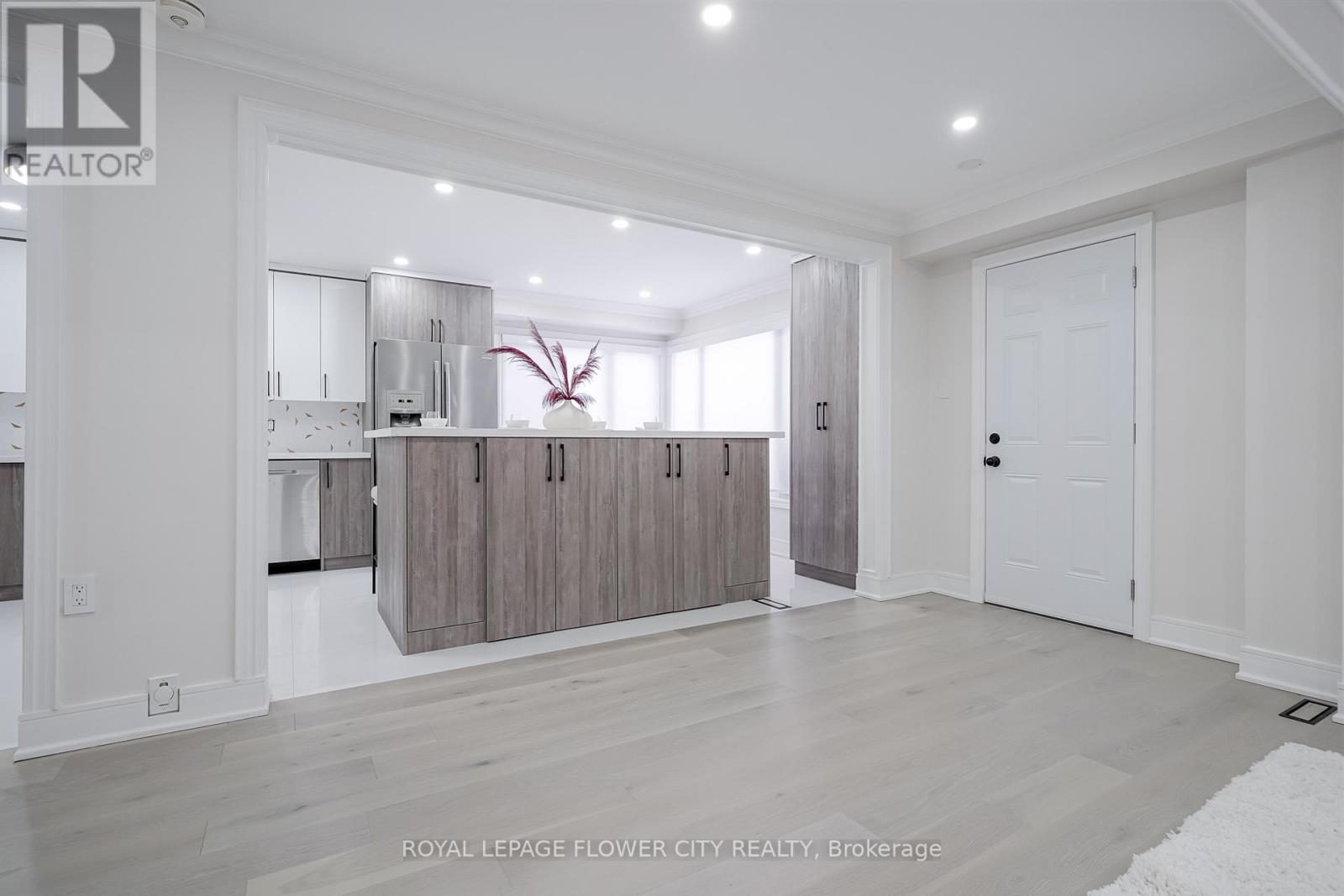 56 Nantucket Crescent, Brampton, Ontario  L6S 3X5 - Photo 13 - W12873212