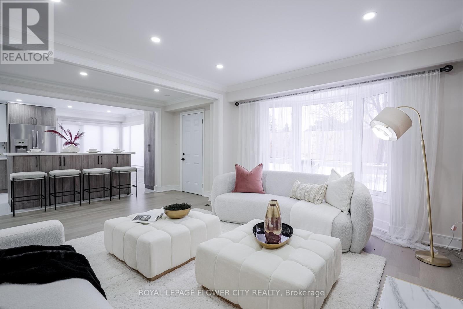 56 Nantucket Crescent, Brampton, Ontario  L6S 3X5 - Photo 7 - W12873212