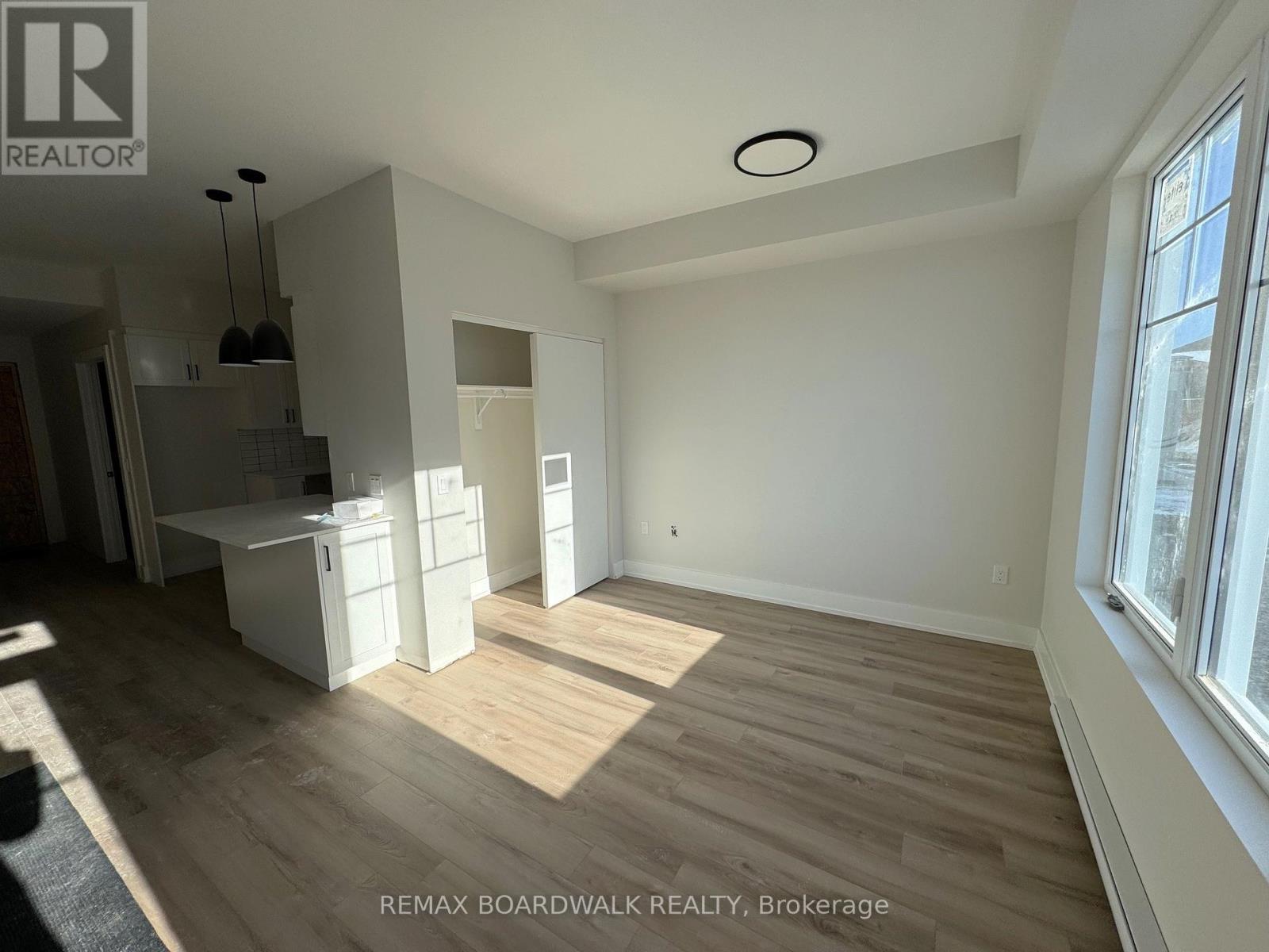 111 - 5874 Cr #19 Road, North Grenville, Ontario  K0G 1J0 - Photo 6 - X12859630