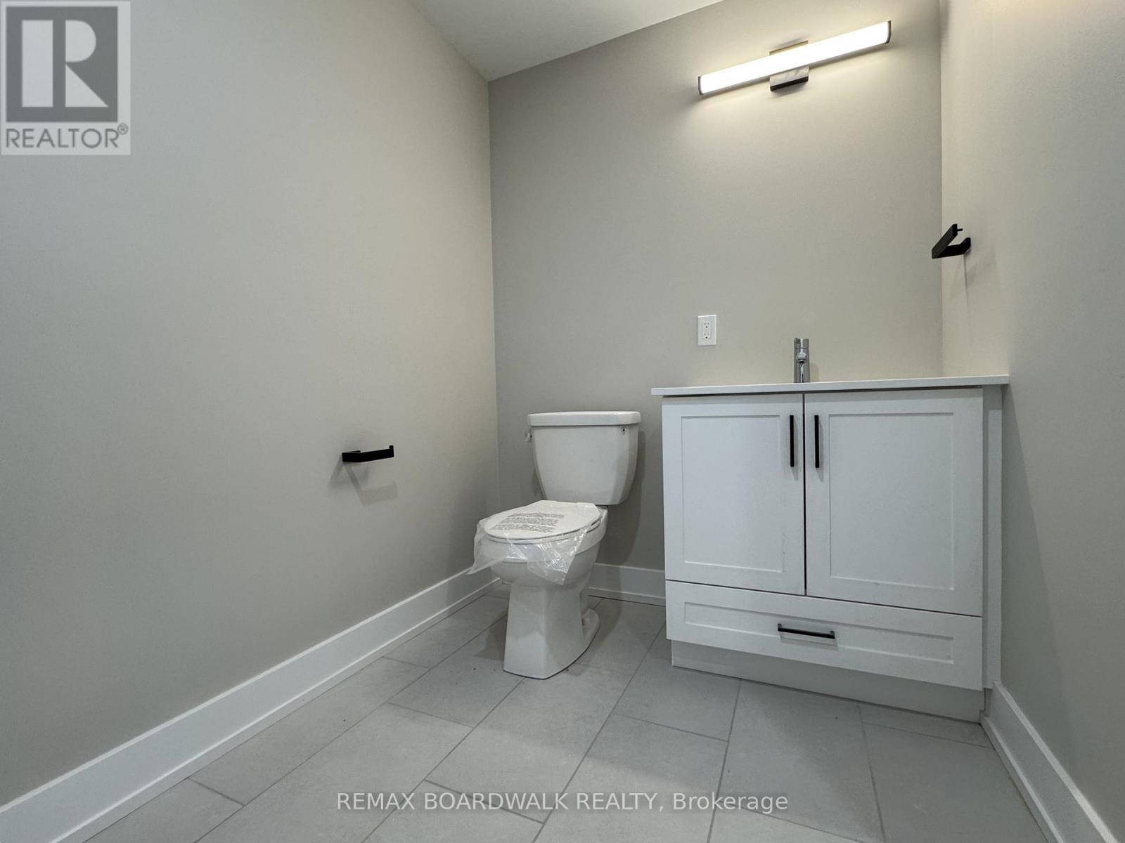 111 - 5874 Cr #19 Road, North Grenville, Ontario  K0G 1J0 - Photo 7 - X12859630