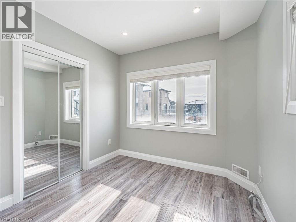 677 Thomas Slee Drive, Kitchener, Ontario  N2P 0J1 - Photo 42 - 40808114