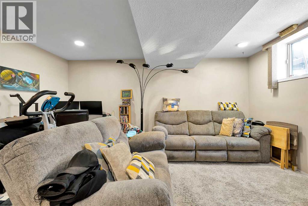 116 Huntwick Way Ne, Calgary, Alberta  T2K 4H3 - Photo 22 - A2291662