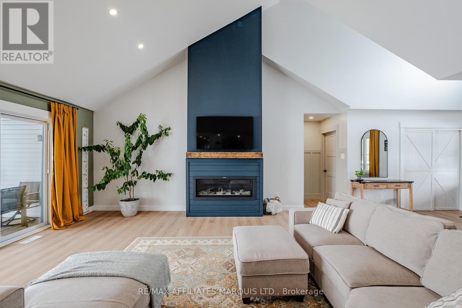 2 Meadow Lane, South Stormont, Ontario  K0C 1R0 - Photo 13 - X12564308