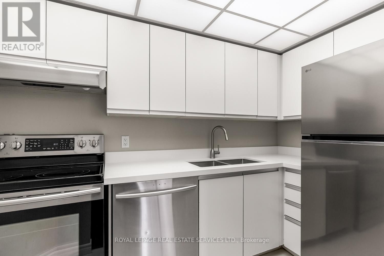 403 - 40 Scollard Street, Toronto, Ontario  M5R 3S1 - Photo 16 - C12872710