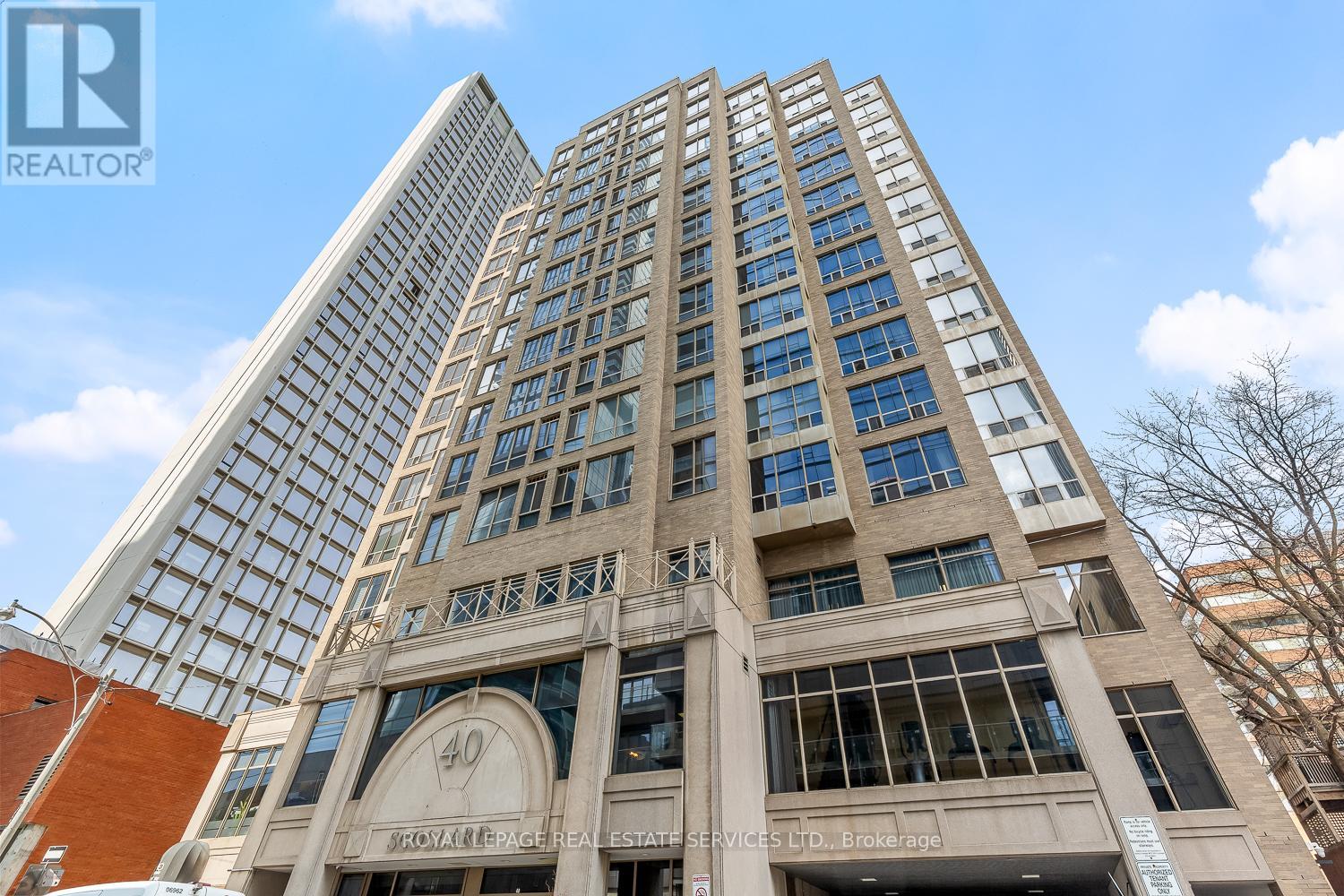 403 - 40 SCOLLARD STREET, Toronto, Ontario