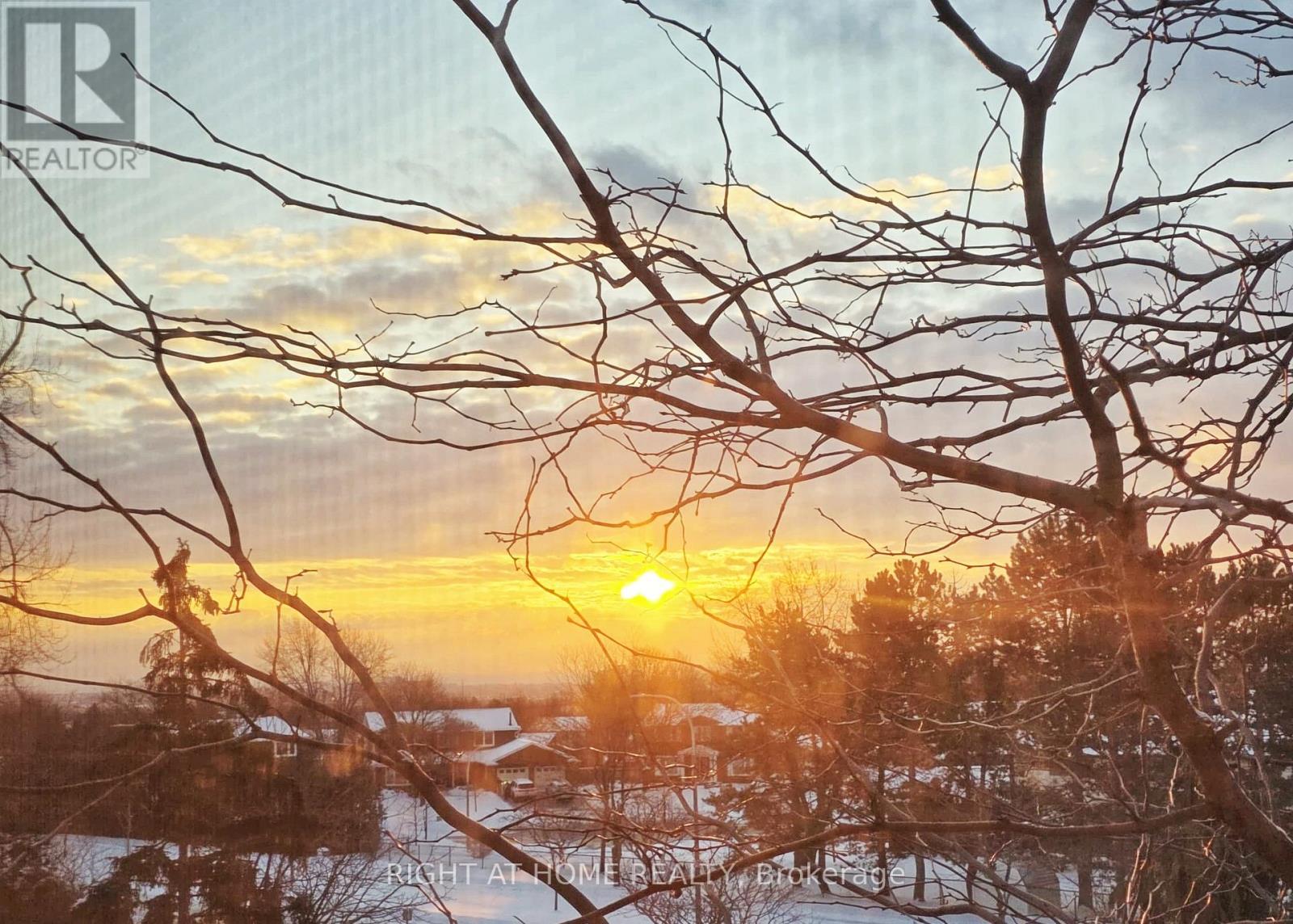 1320 Monmouth Drive, Burlington, Ontario  L7P 3J6 - Photo 50 - W12872074